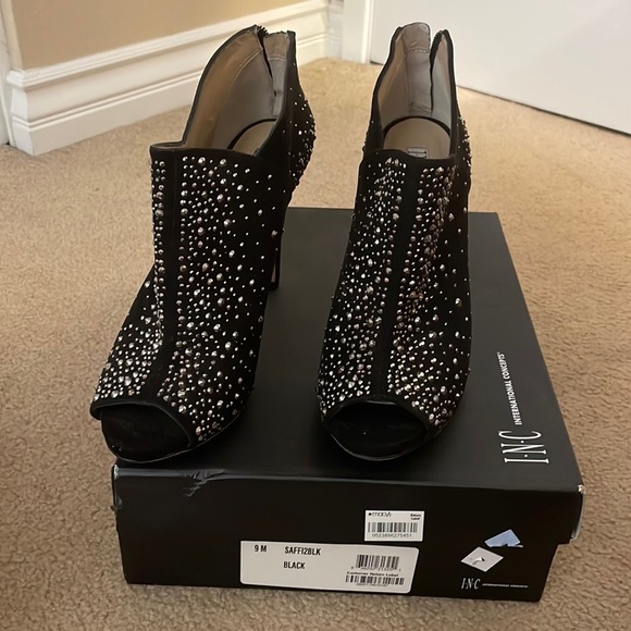 INC black bling heels - Picture 2 of 7
